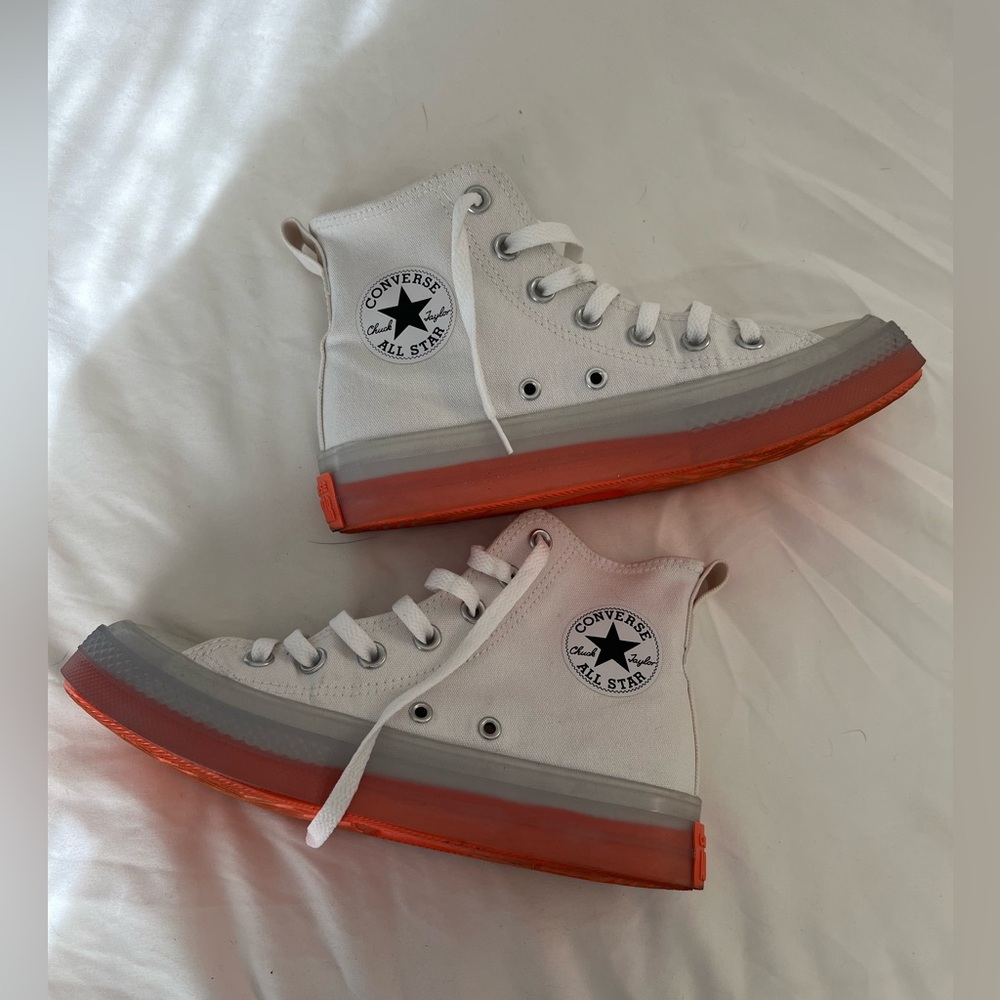 Converse High Tops Hot Pink Sole Women’s Size 7 White Sneakers White Converse